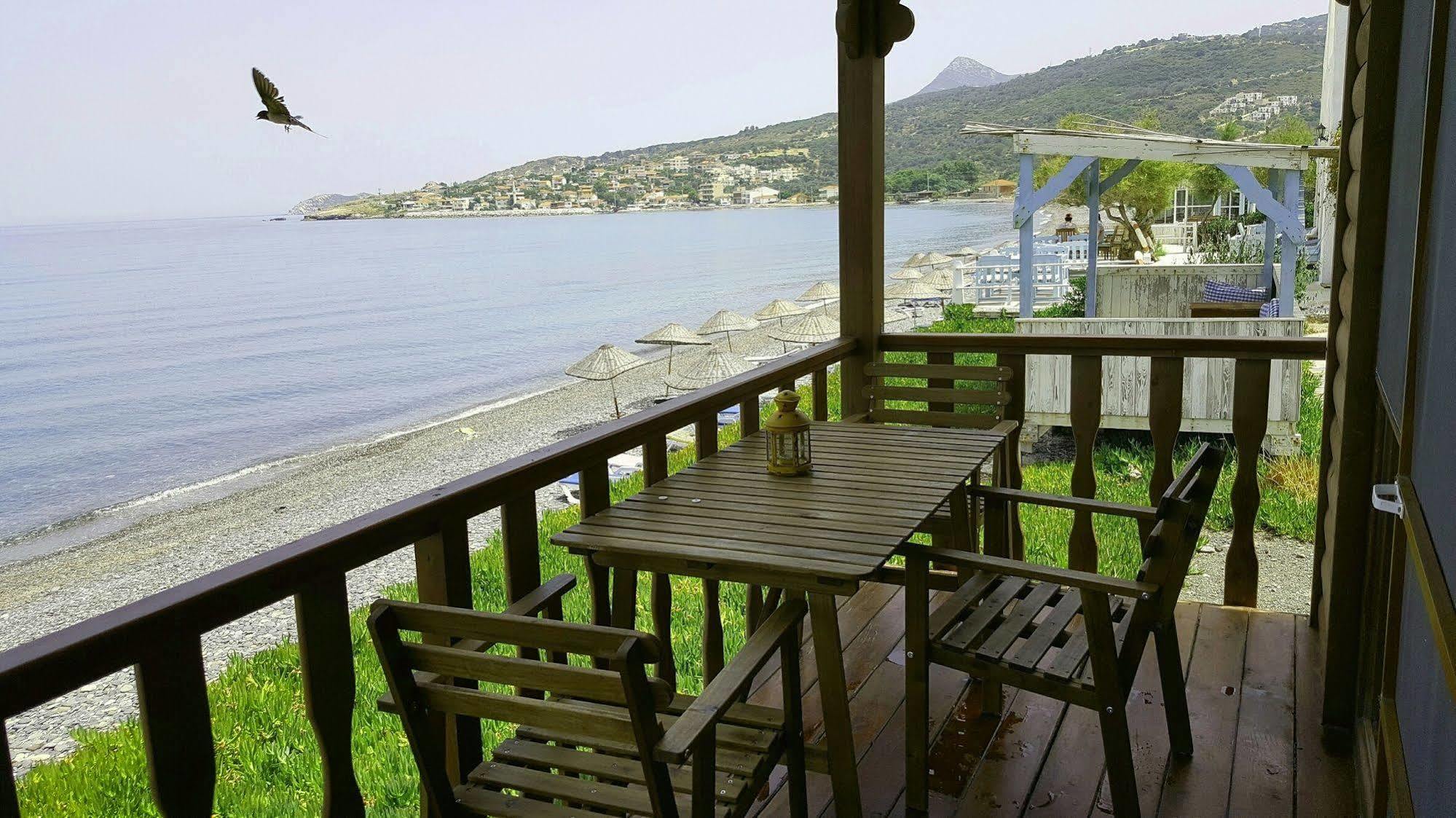 Lipsos Hotel Yeniliman エクステリア 写真